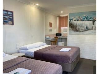 Mid NSW Coastal City - Freehold Motel and Workers’ Hostel - Renovation Dream - 1950MF