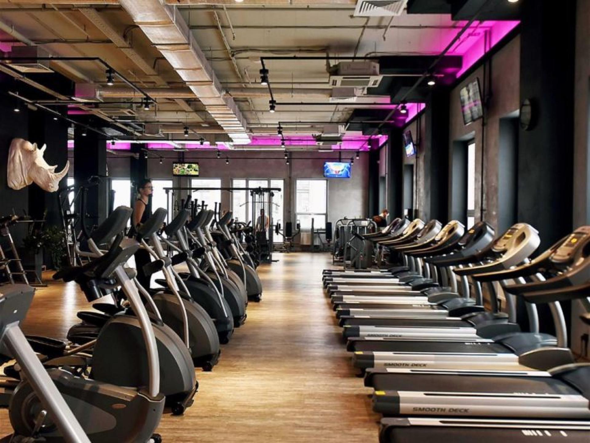 Established 24/7 Fitness Centre 685244 2