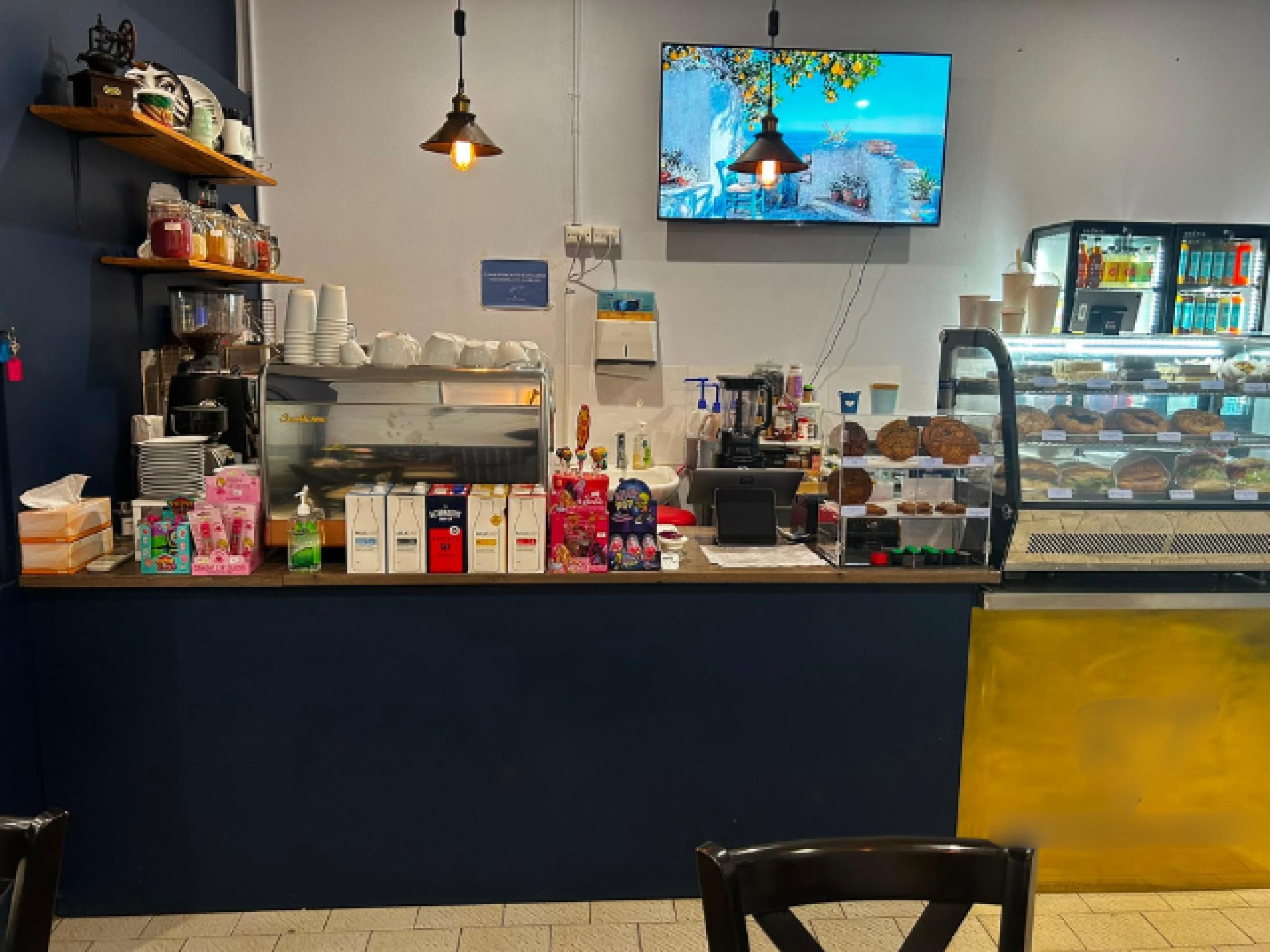 Fully-equipped Café For Sale 685266 3