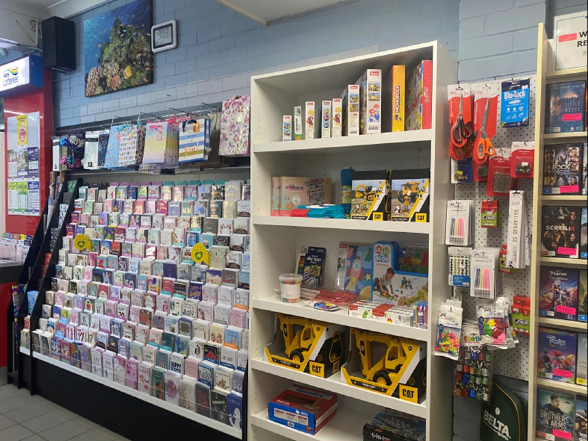 Long-established Coastal Supermarket & 685386 3