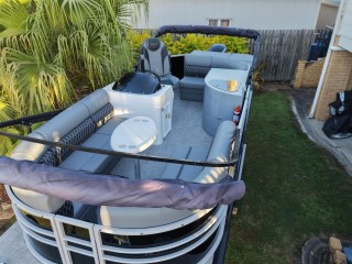 Sundown Pontoon Boats East Coast – $75,000 + SAV | WA Also Available