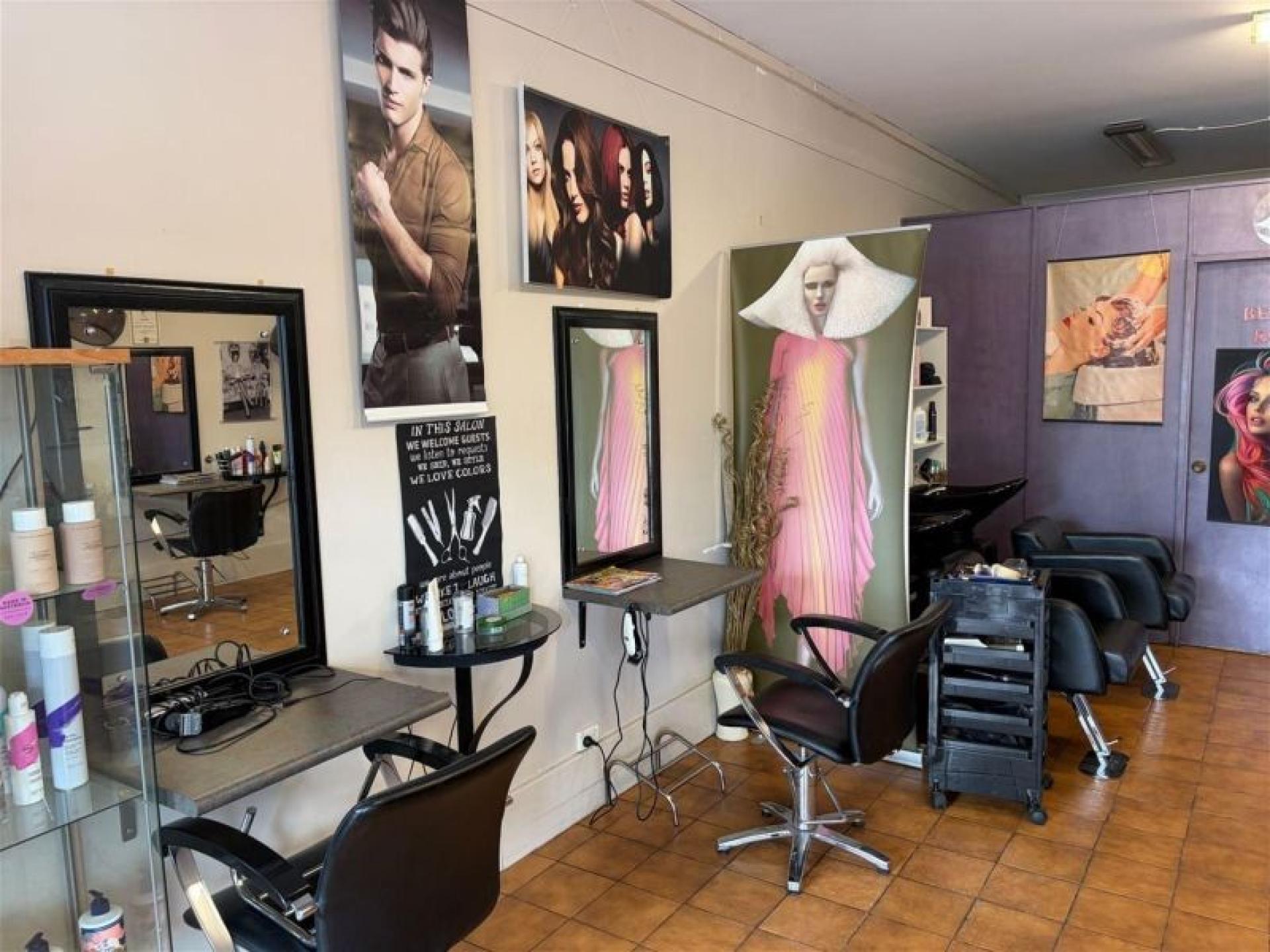 Established Local Salon - 685455 3
