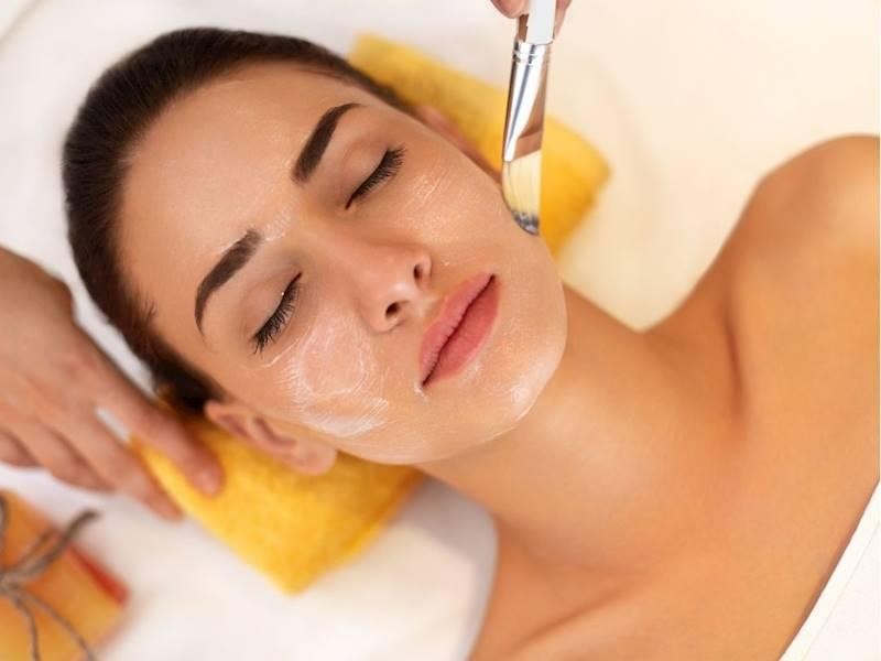 Multi-site Skin Clinics | 685497 2