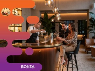 37040 Iconic Cocktail Bar with Expansion Potential