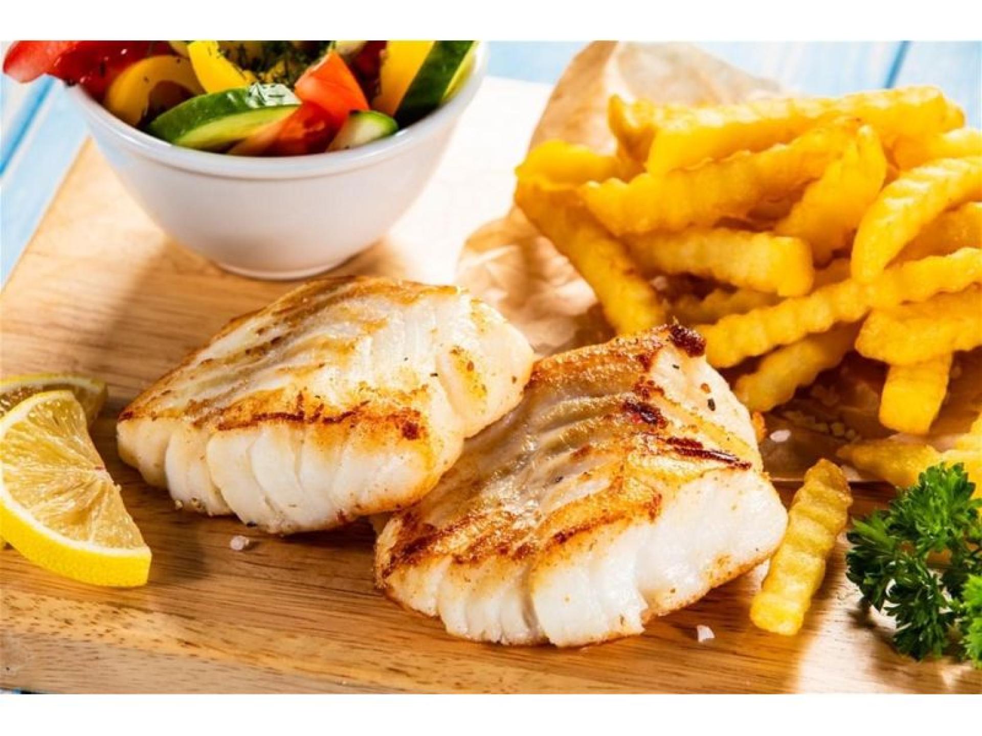 Popular Fish & Chippery 685666 1