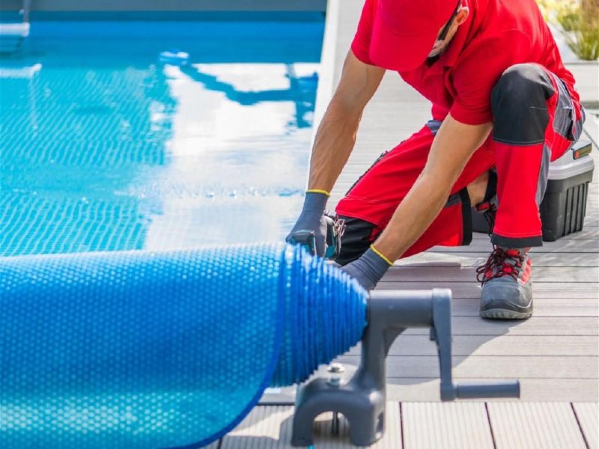 Established Pool Care Business 685688 3