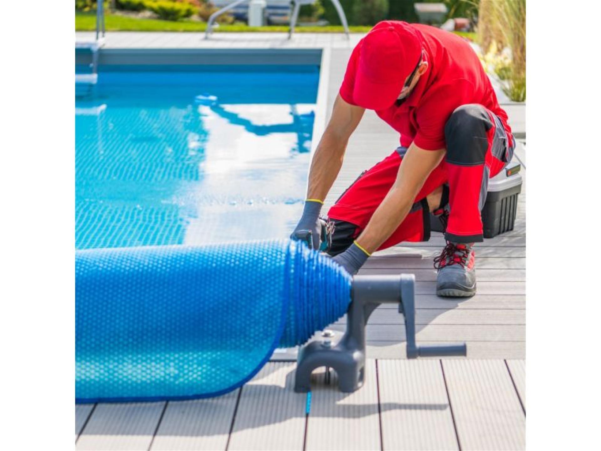 Established Pool Care Business 685688 3