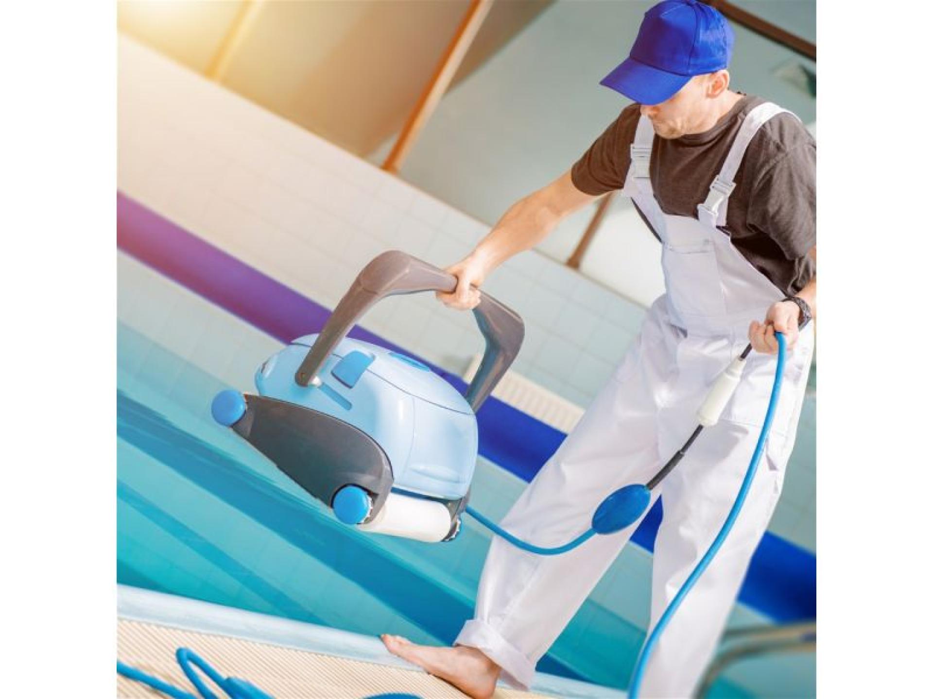 Established Pool Care Business 685688 1