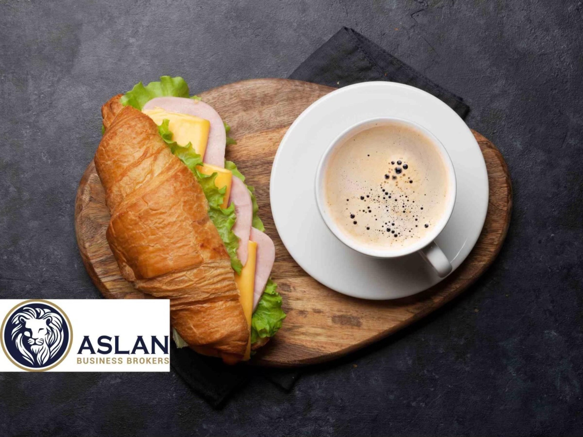 Under Full Management Cafe/sandwich 685851 1