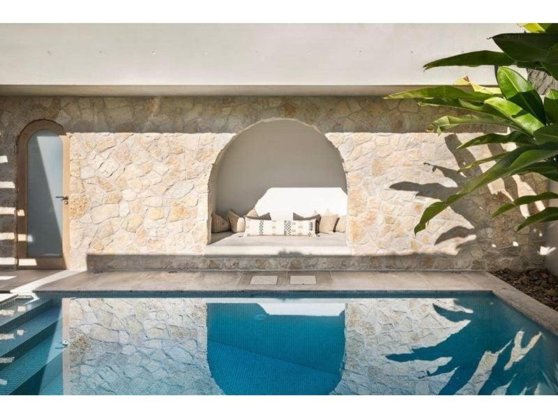 Sale Of Natural Stone 685972 1