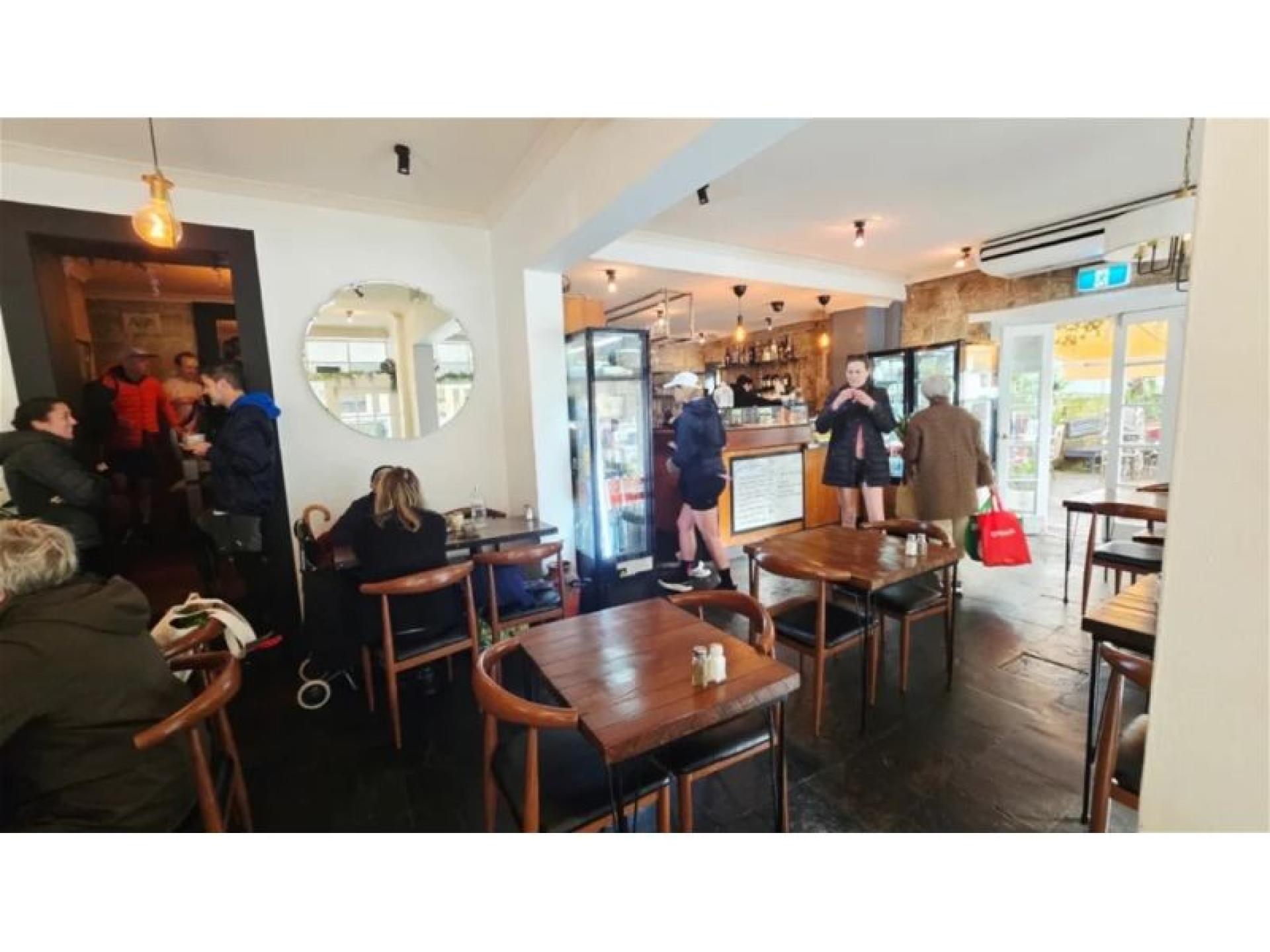 North Sydney Cafe &amp; 686534 3