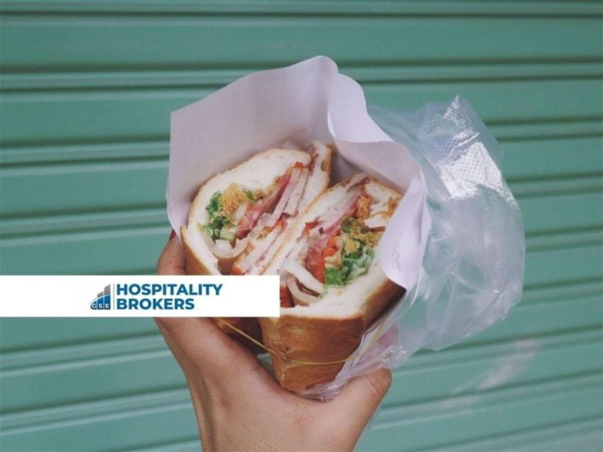 Fully Managed Casual Lunch 686718 1