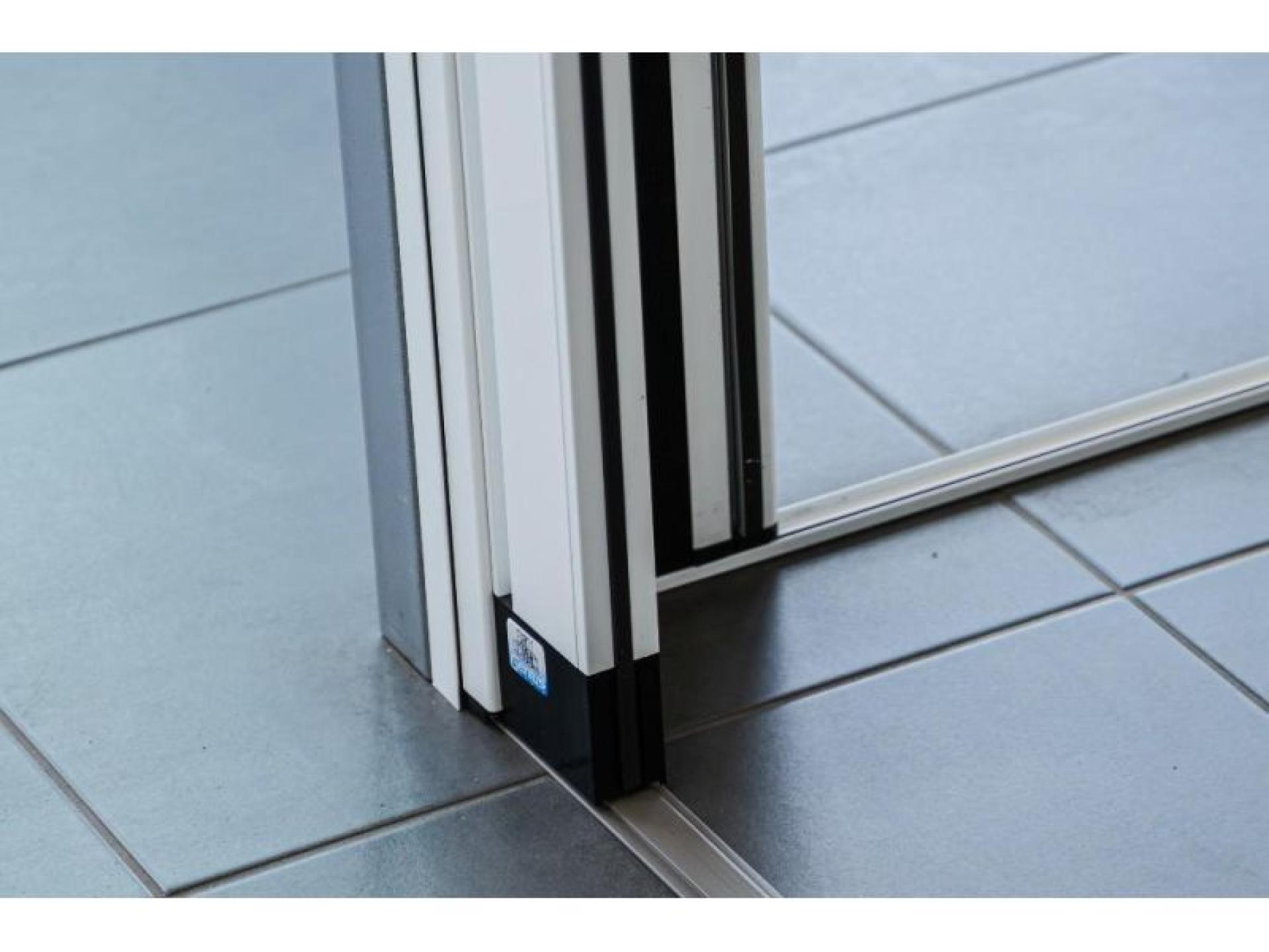 Leading Retractable Screen Manufacturer 686735 2