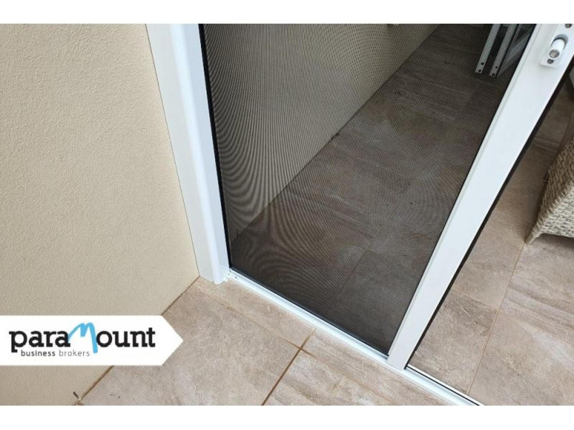Leading Retractable Screen Manufacturer 686736 1