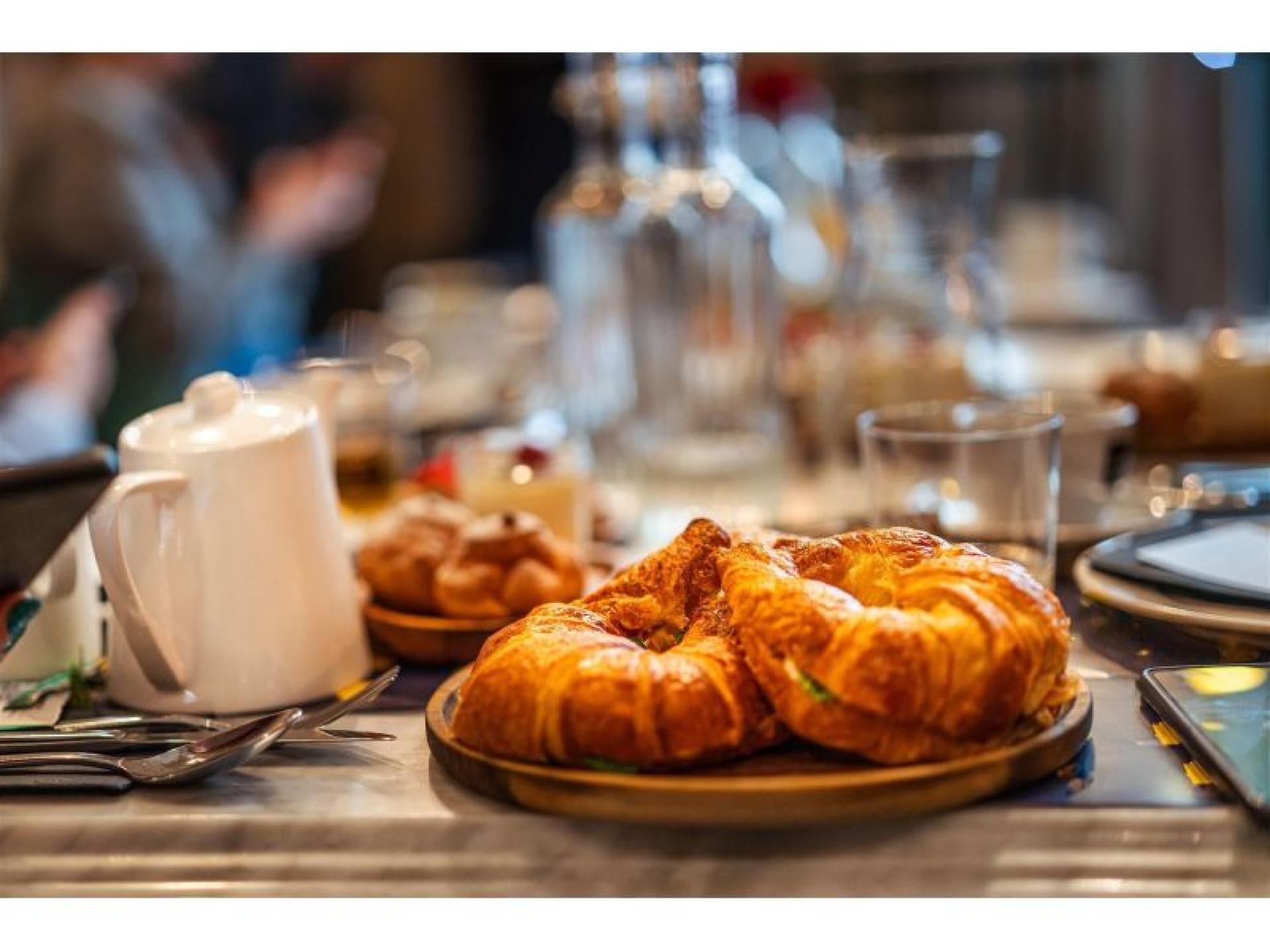 Industrial Cafe Weekdays Only 686875 1