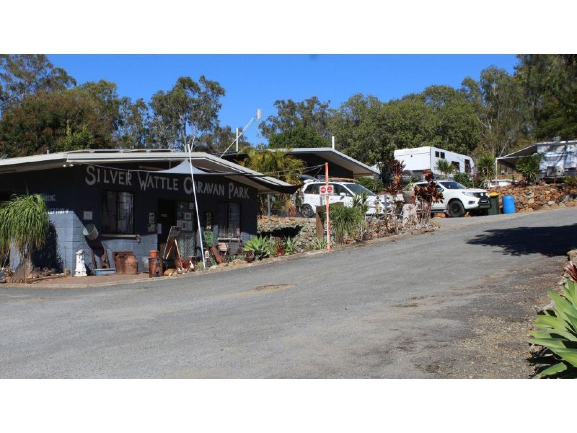 Silver Wattle Caravan Park 687020 3