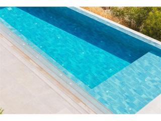Specialist Fibreglass Pool Business with Growth Potential