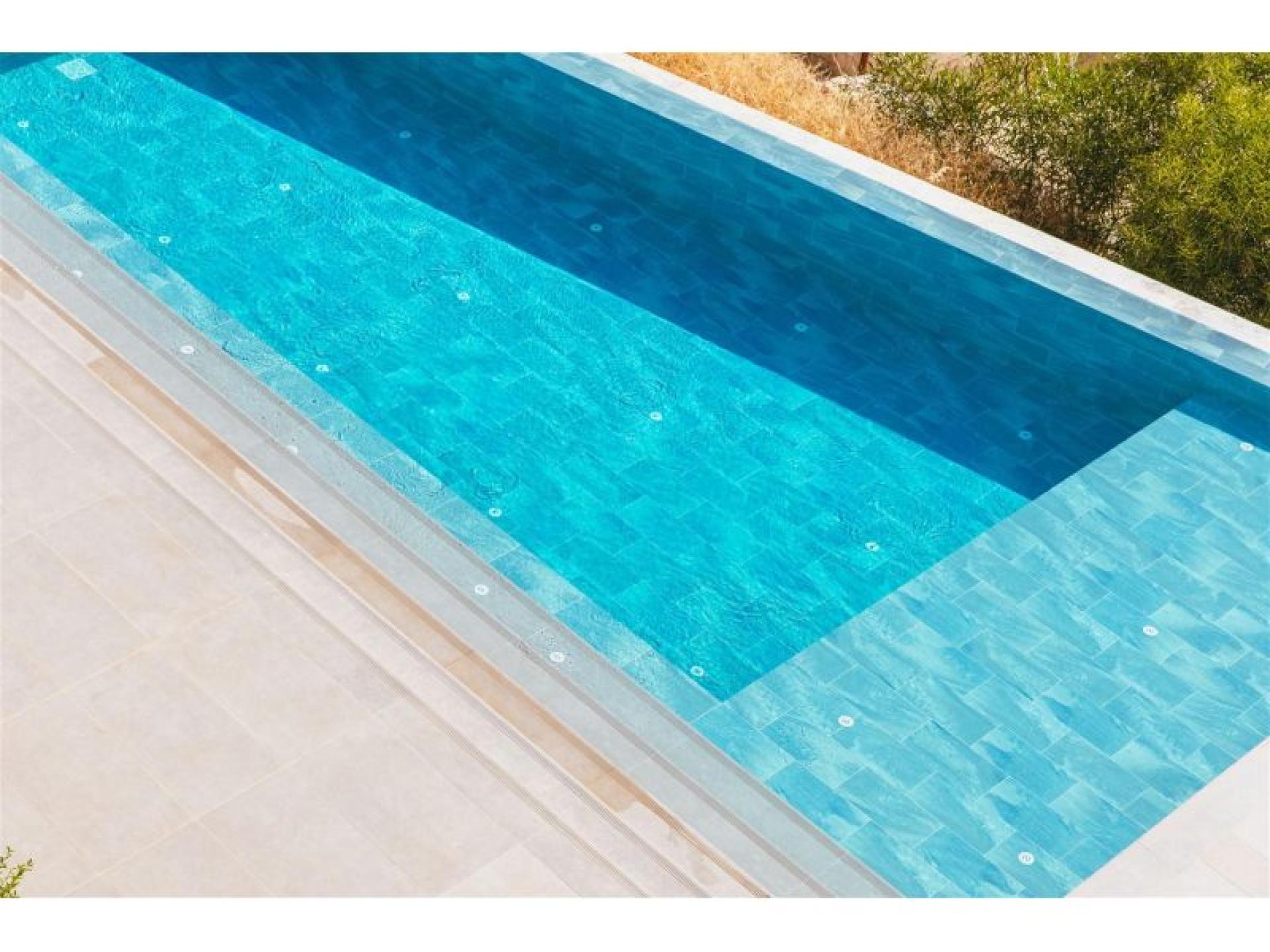Specialist Fibreglass Pool Business 687152 1