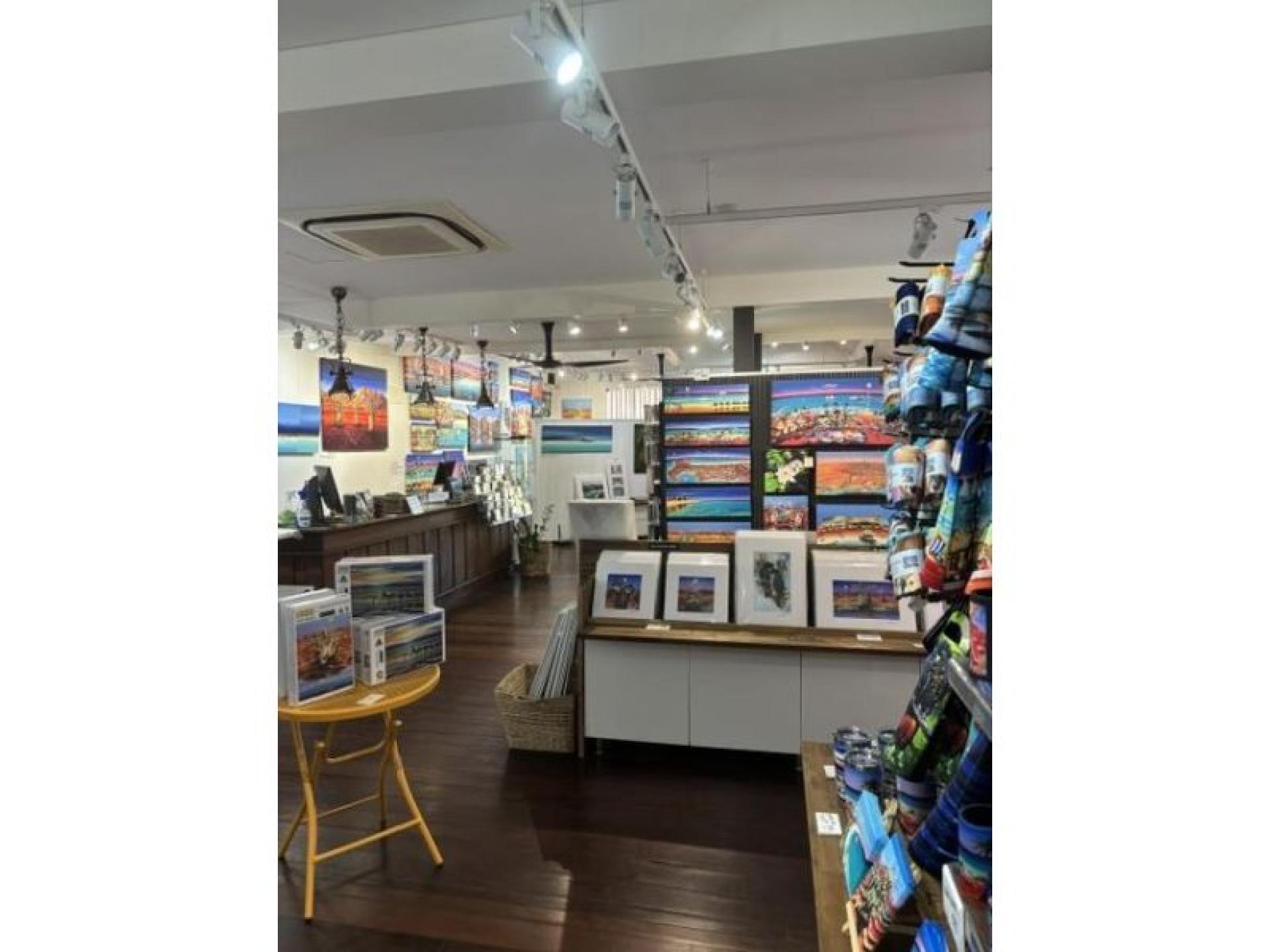 Established Art Gallery With 687217 3