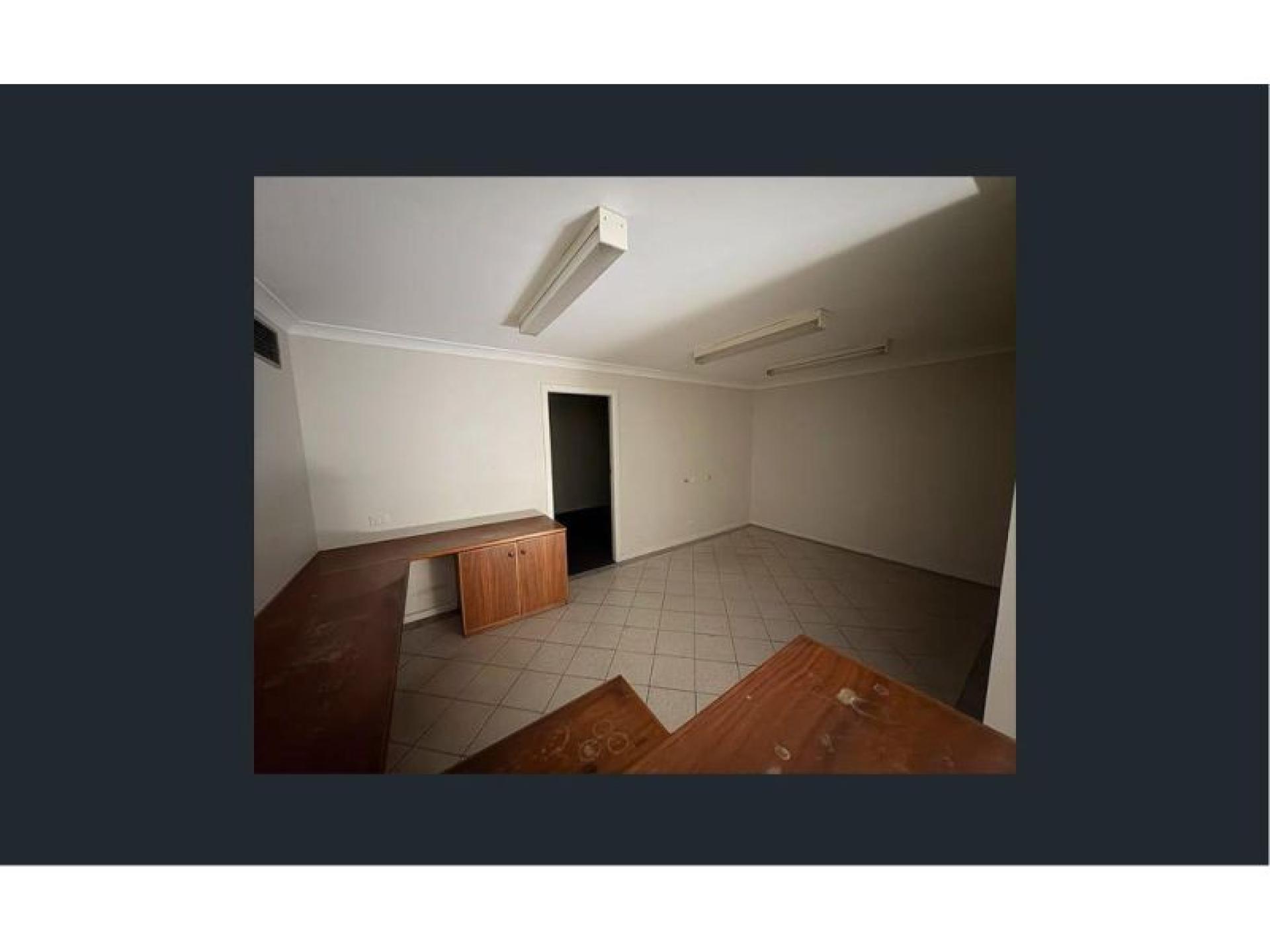 Commercial Industrial Premises For 687254 2