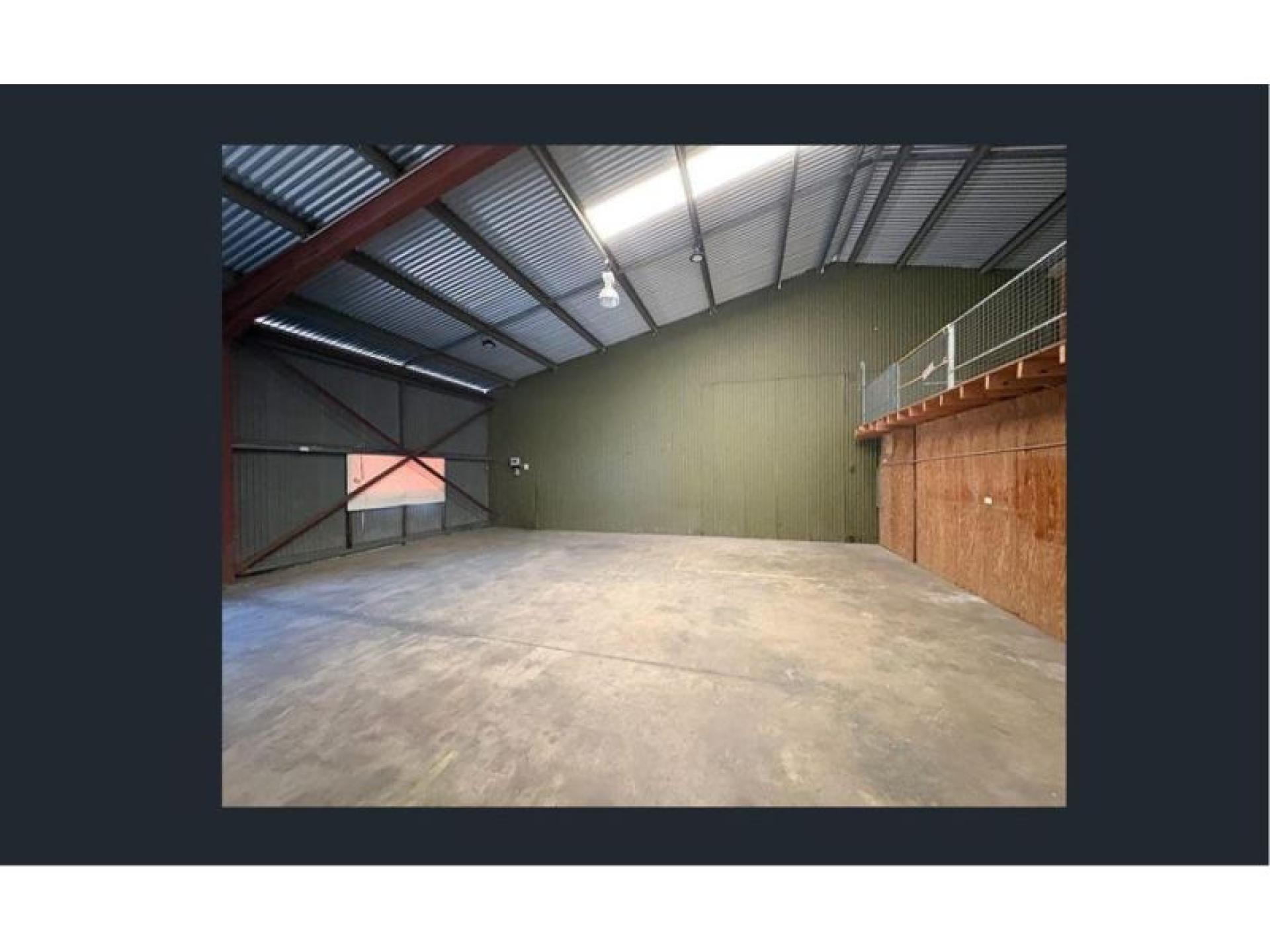 Commercial Industrial Premises For 687254 3