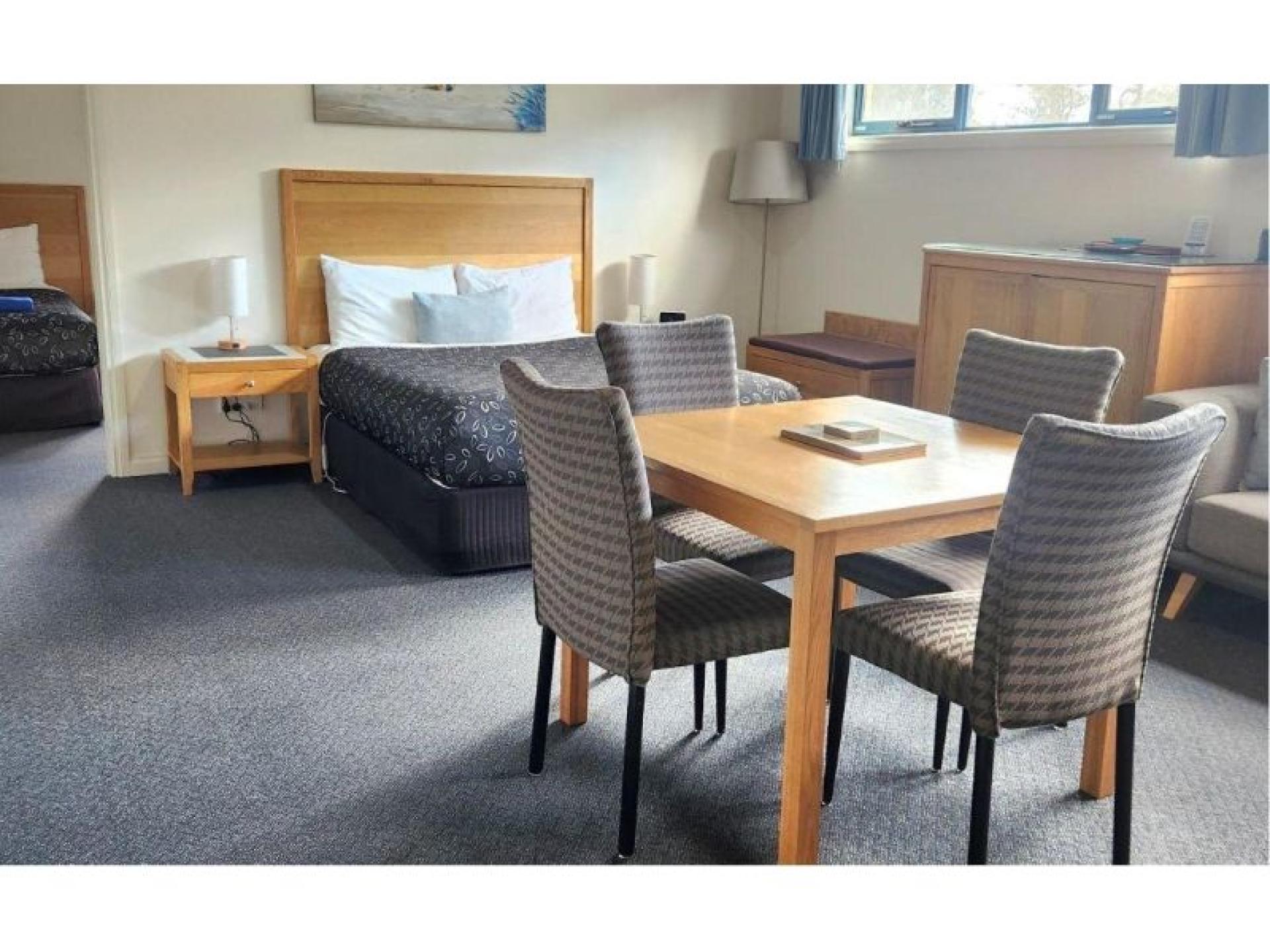 Prime Inverloch Motel Leasehold 687382 2