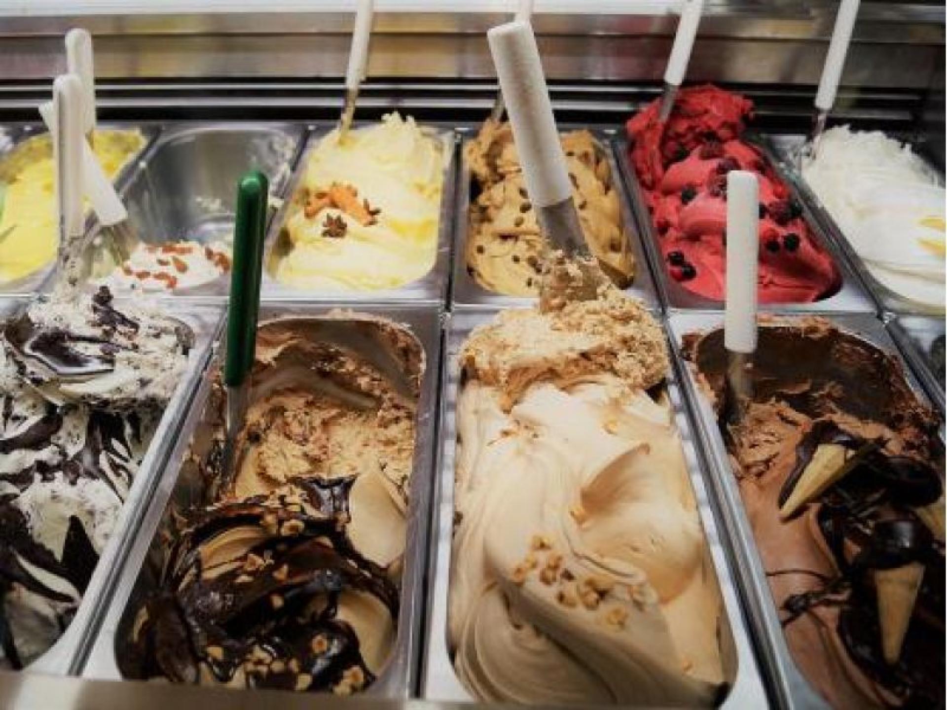 Premium Gelato & Dessert 687539 1