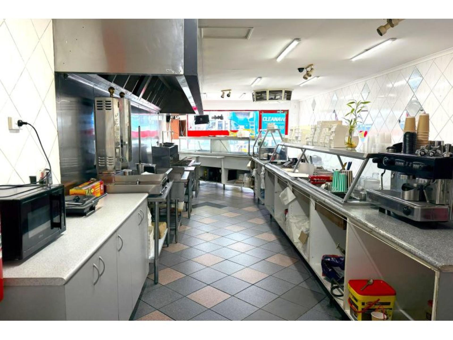 Leasehold - Lavi Fish 687648 2