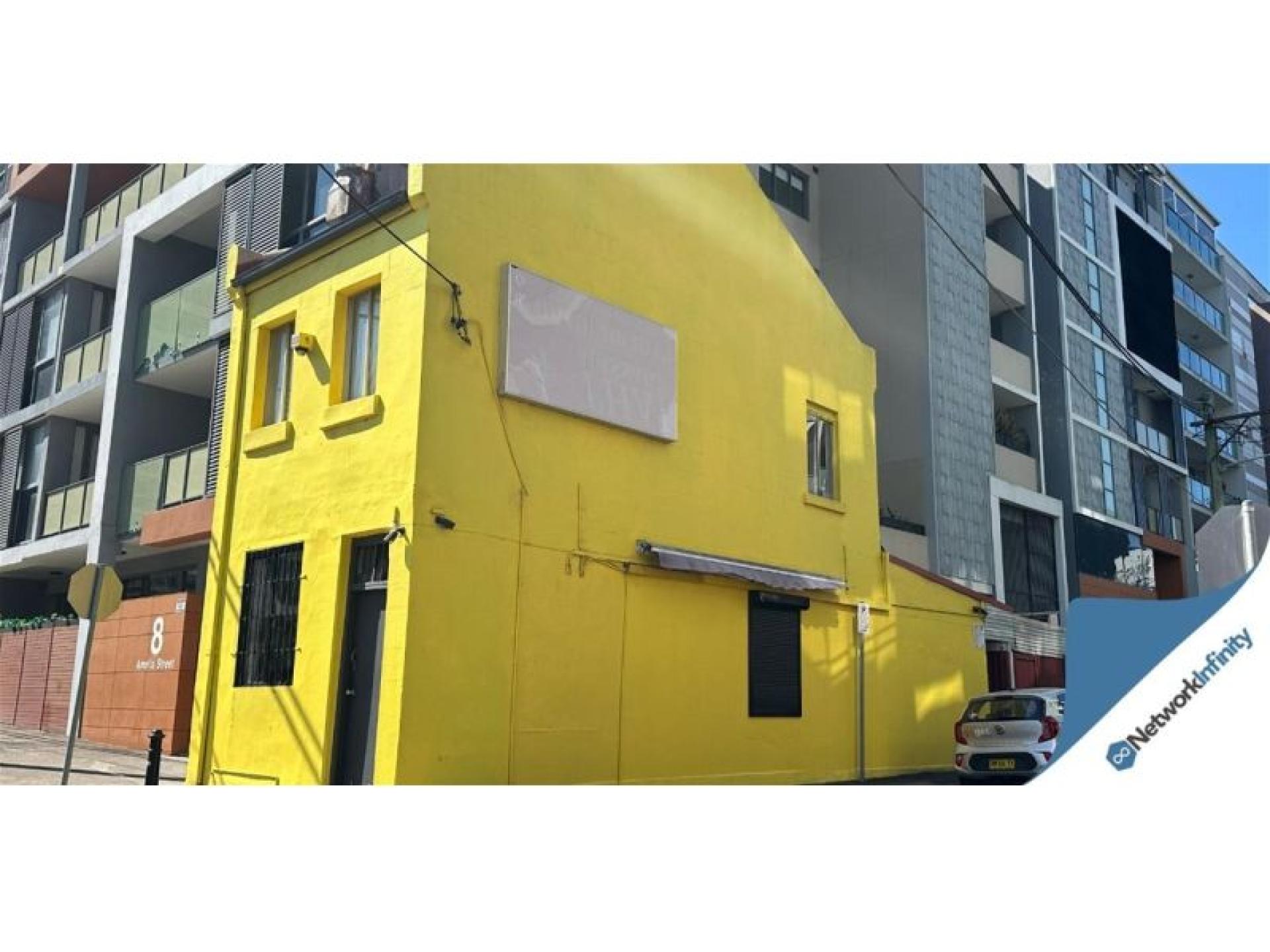 Fitted Commercial Take Away 687726 3