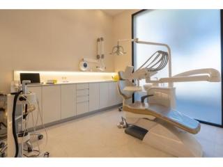 ESTABLISHED HIGH-TURNOVER DENTAL PRACTICE — BENTLEIGH EAST
