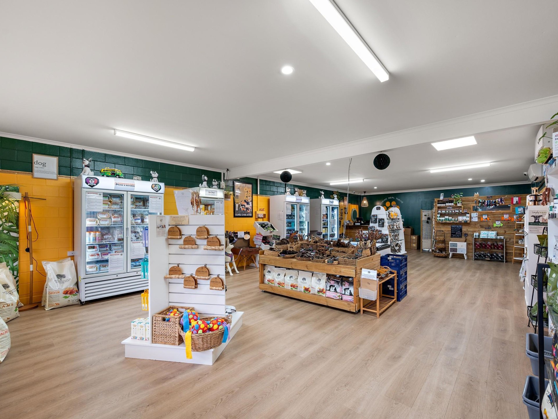 "specialist Pet Wellness & 687790 2
