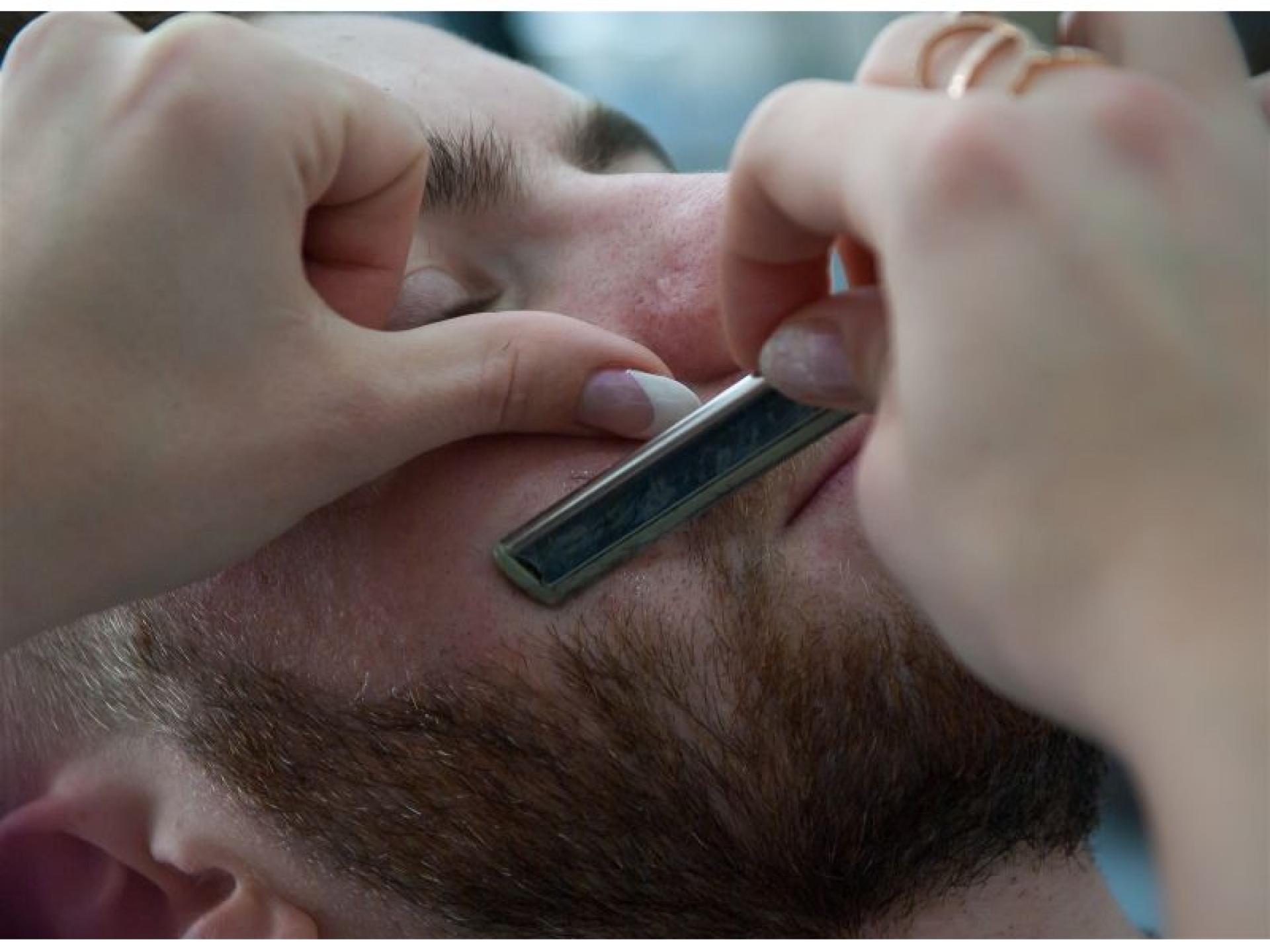 Established Barber Shop | 687828 2