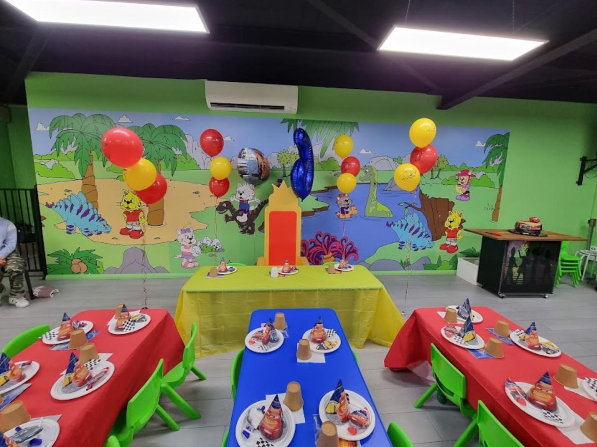Established Lollipop’s Playland & 687916 2