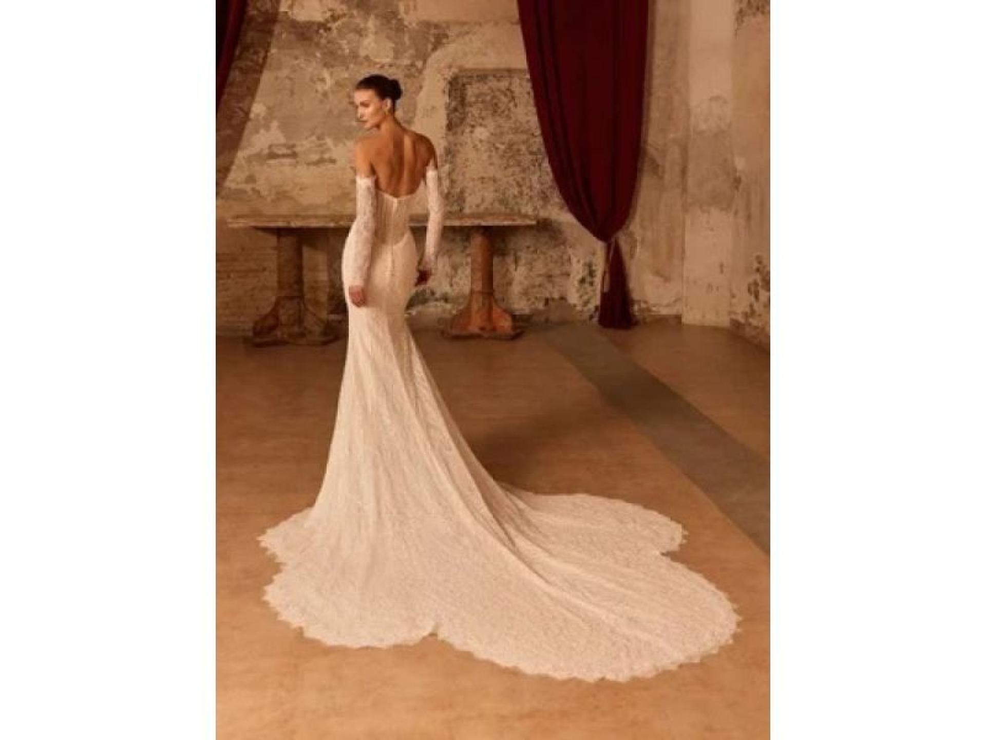 Bridal Wedding Gowns - 687923 3