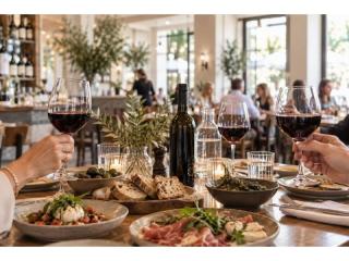 ICONIC WINE BAR & RESTAURANT – MORNINGTON – $27,000 PW