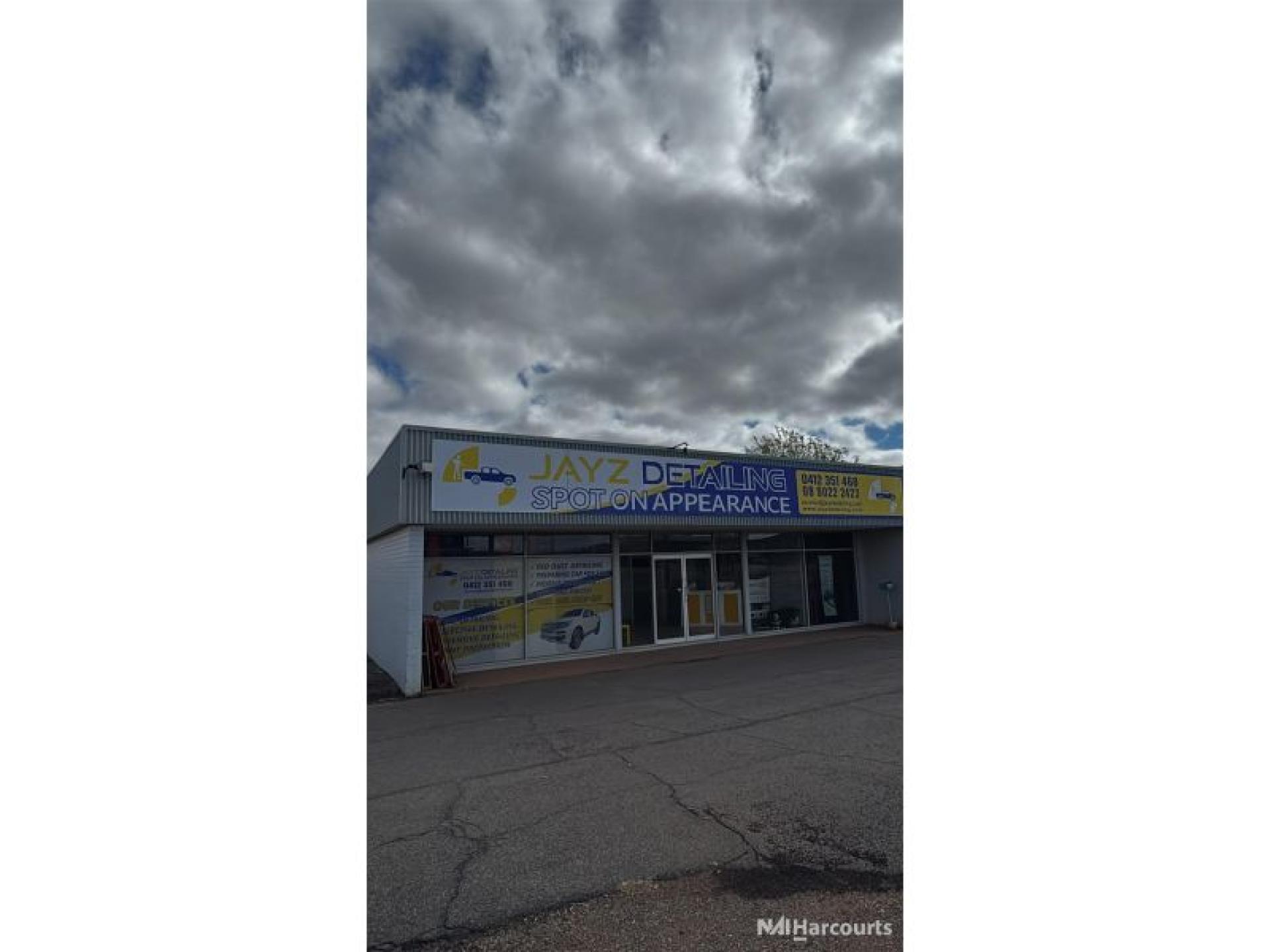 Hand Car Wash & 687955 3