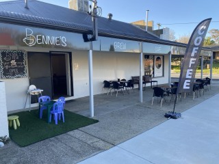 Popular Neighbourhood Cafe