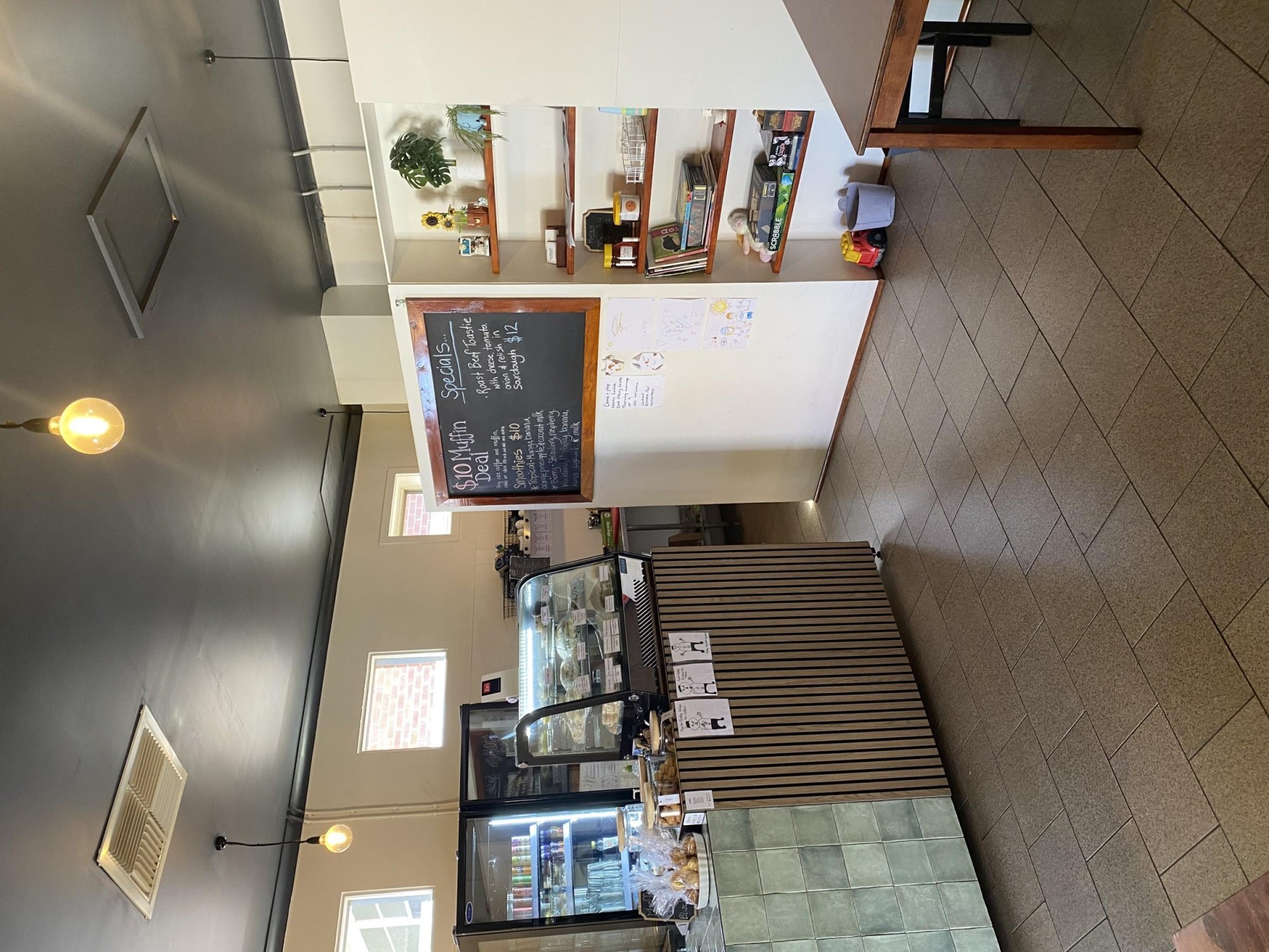 Popular Neighbourhood Cafe 688104 2