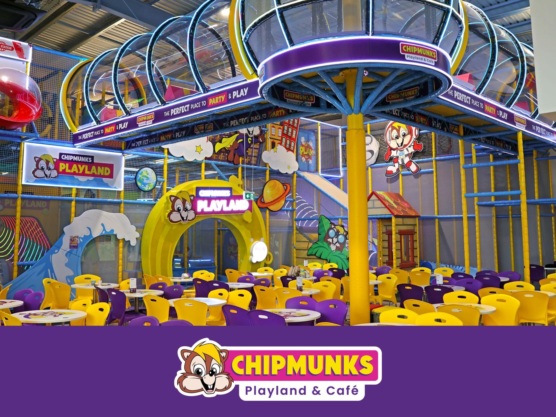 Chipmunks Indoor Playground Franchise 688163 2