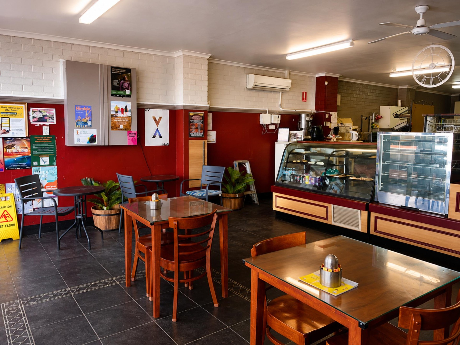 No Ingoing Opportunity Cafe 688242 2