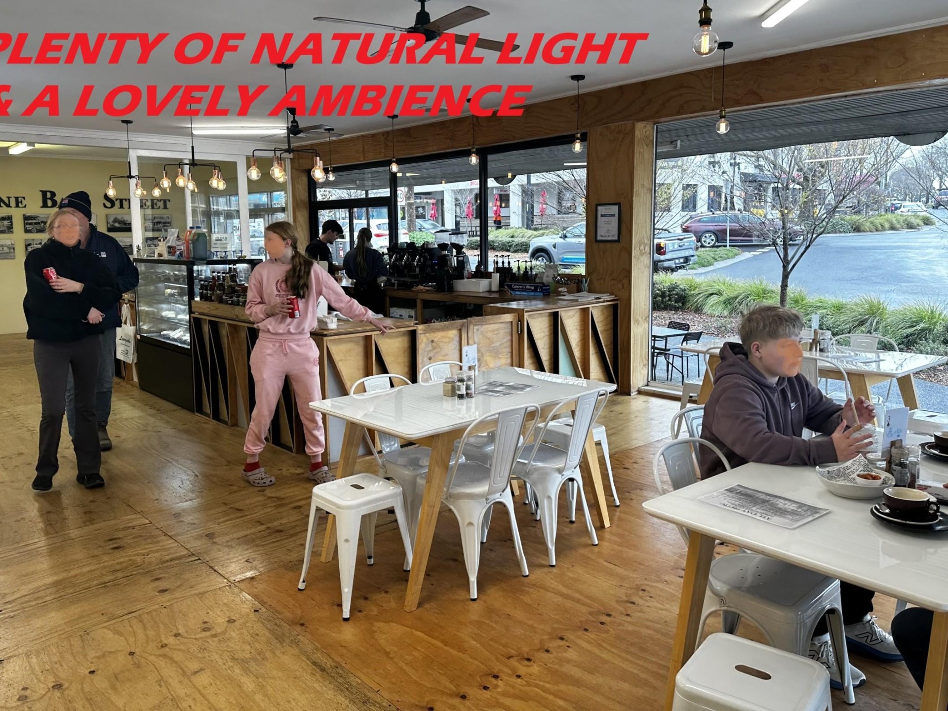Big Bright Cafe 688250 1