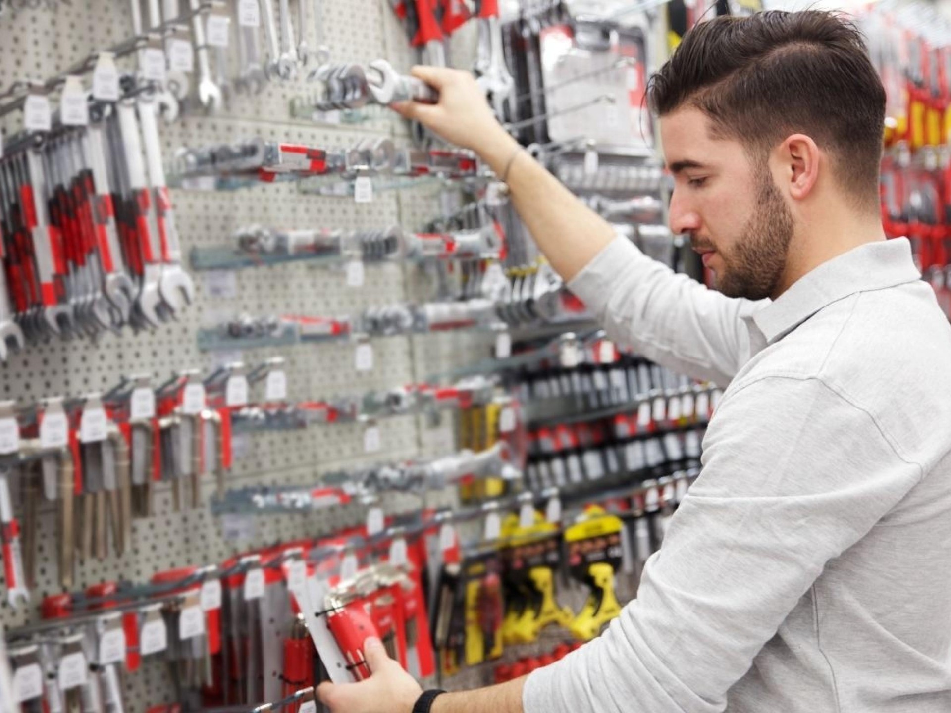 Hardware Store Plus 2 688286 2