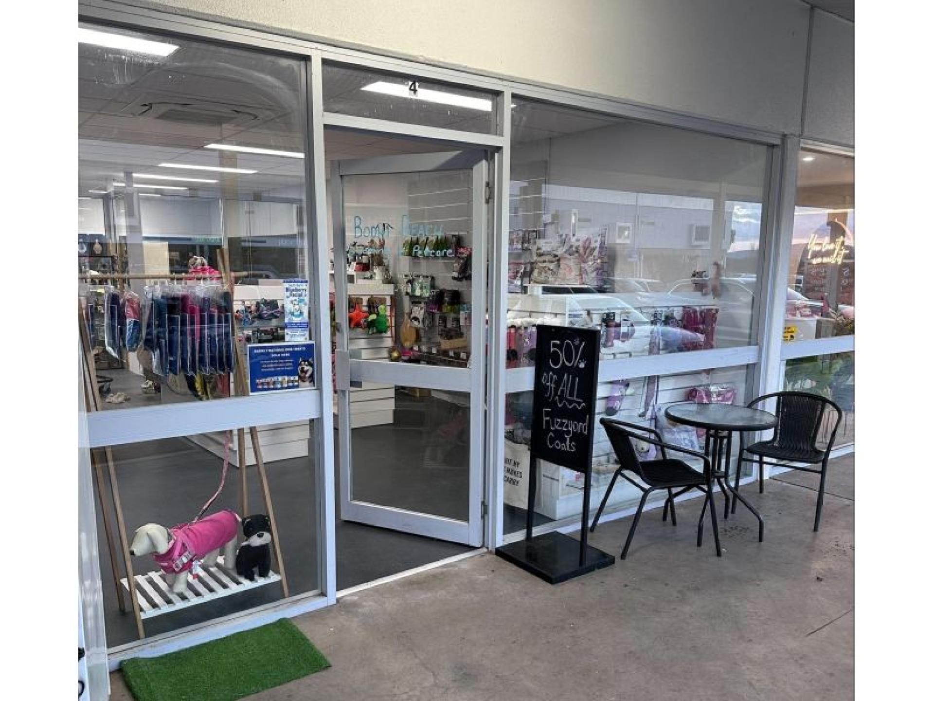 Dog Grooming Salon And 688301 2