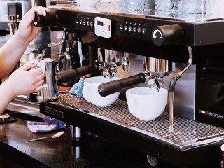 VERY POPULAR LOCAL CAFÉ – PRESTIGE SOUTH OF RIVER LOCATION …