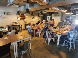 CAFÉ Annual Gross Sales Almost $800,000 | Low Base Rent: Only $3,160/month