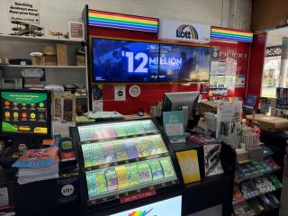 Carlton Lotto and News (DWN266)