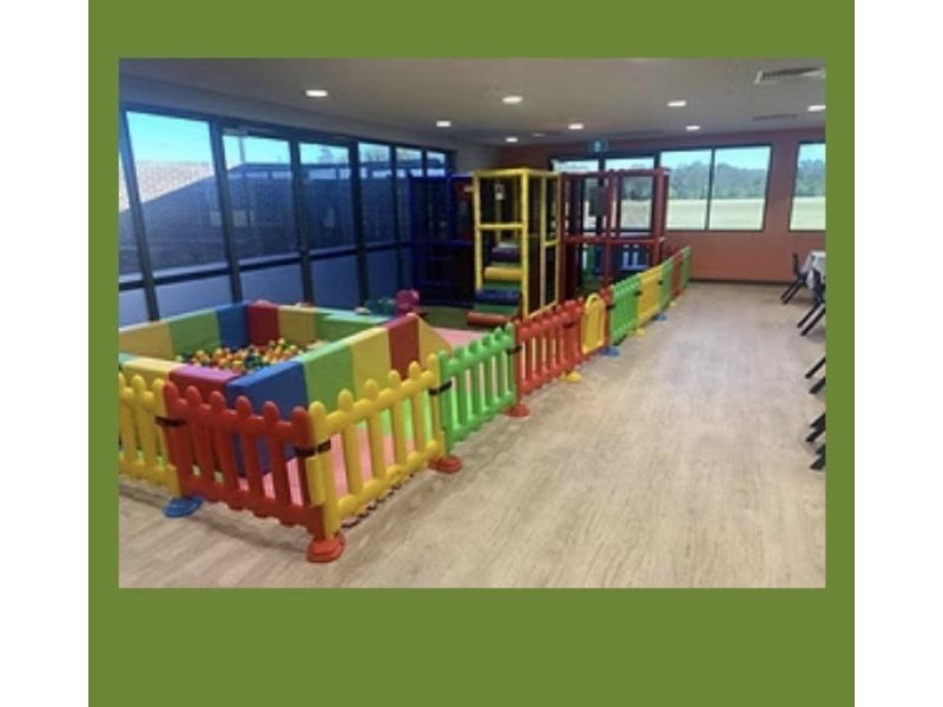 Mobile Play Centre Business 688390 3