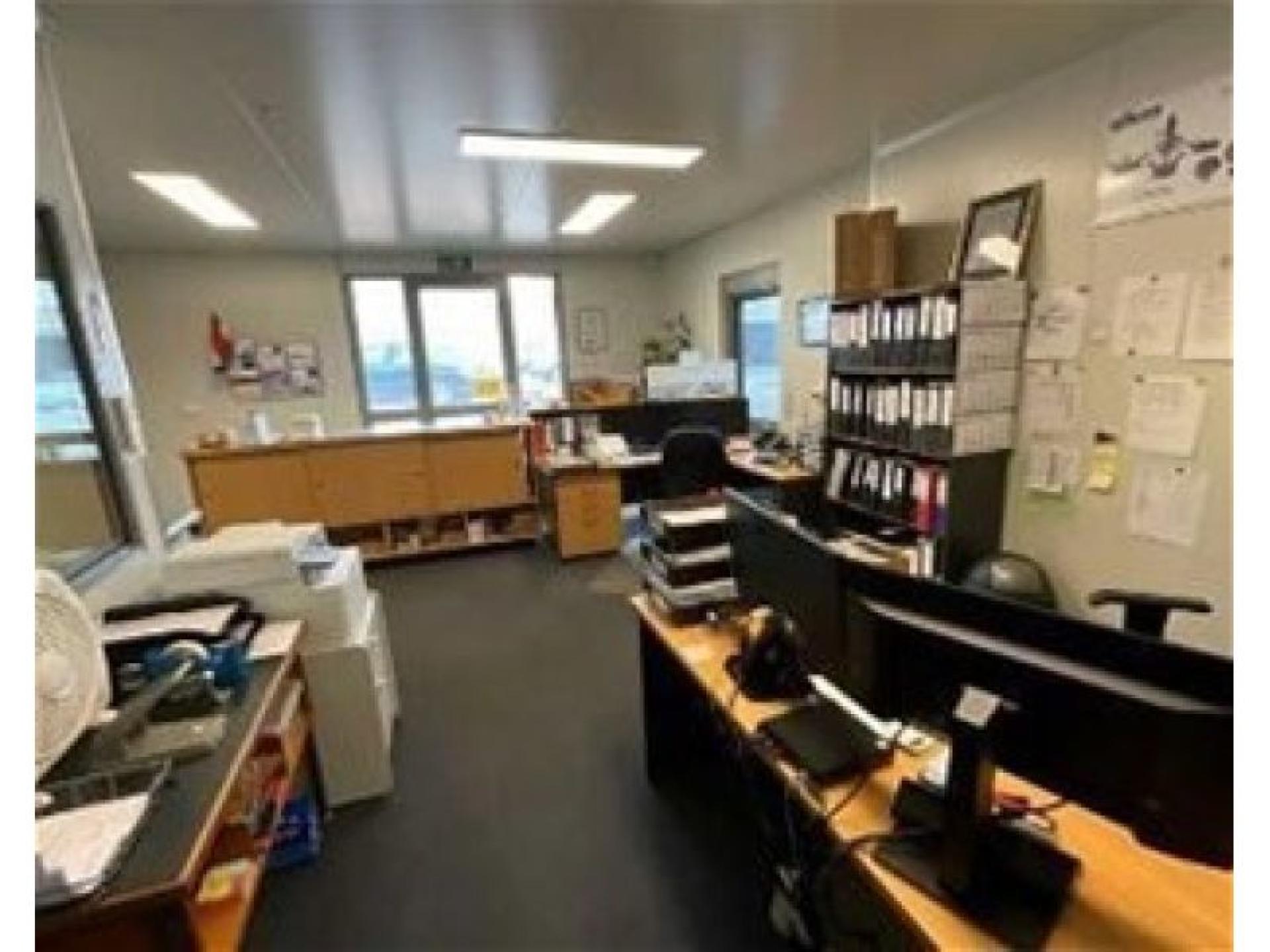 Nata Accredited Calibration & 688397 3