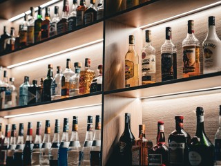 320 PERSON CBD TAVERN  ENDLESS POSSIBILITIES !!!