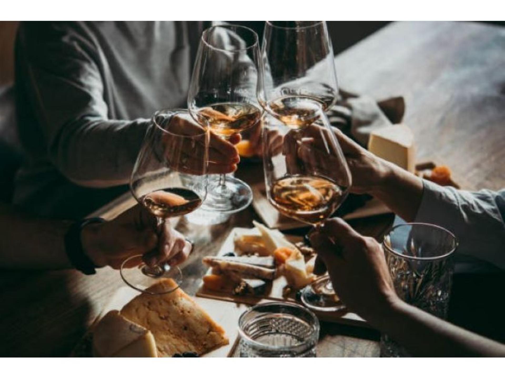 Highly Profitable Bar / 688541 1